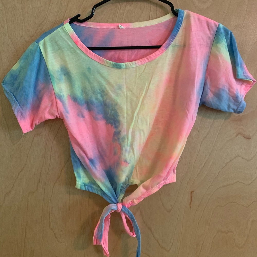 Tie die crop top